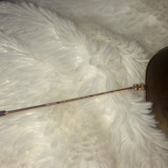 Ray-Ban Aviators - Picture 6 of 6